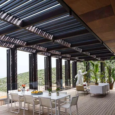 Kempinski Barbaros Residences *